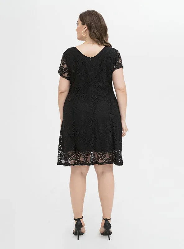 Black Lace Short Sleeve Plus Size Dress
