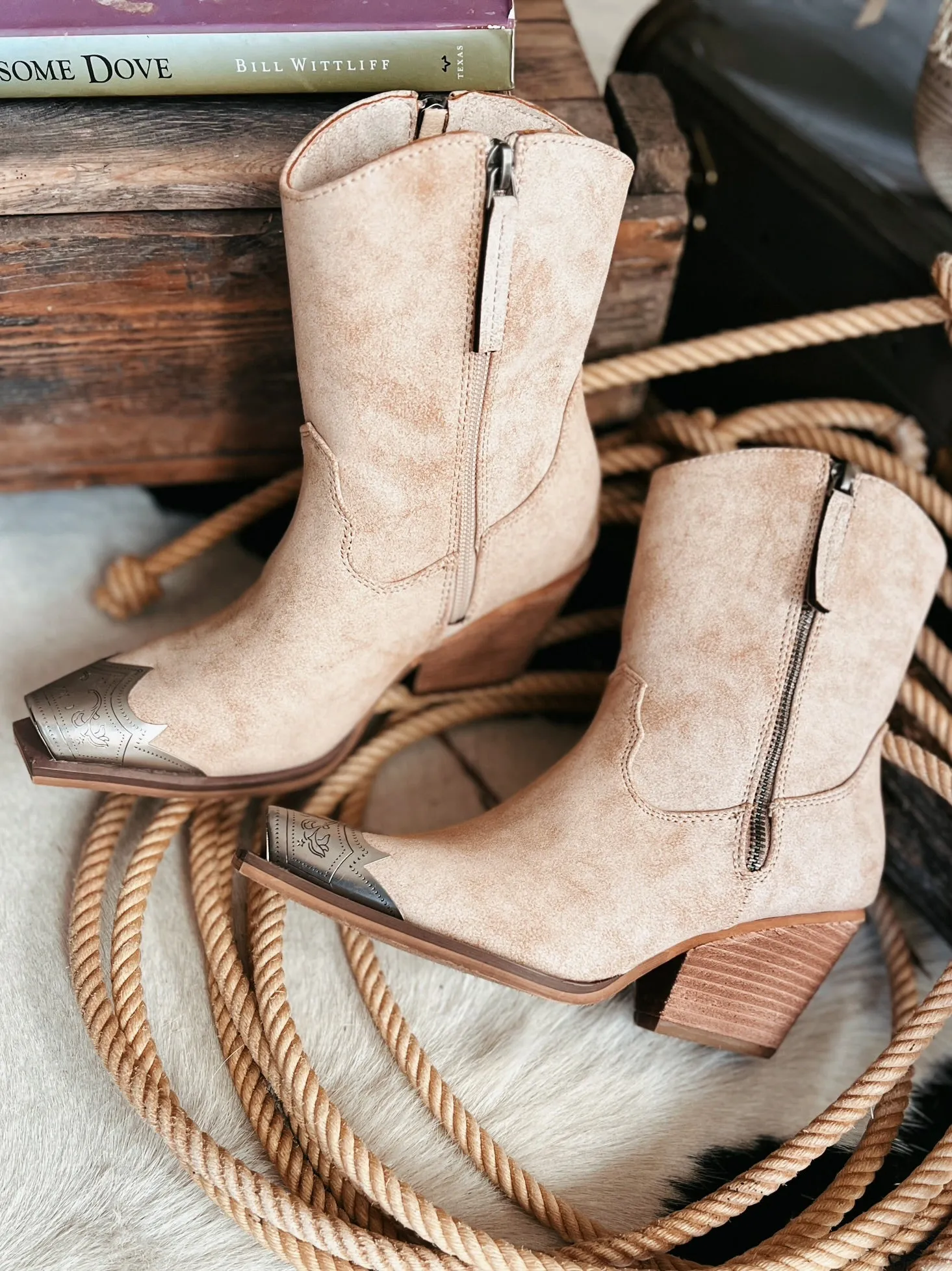 Jimi Nude Booties