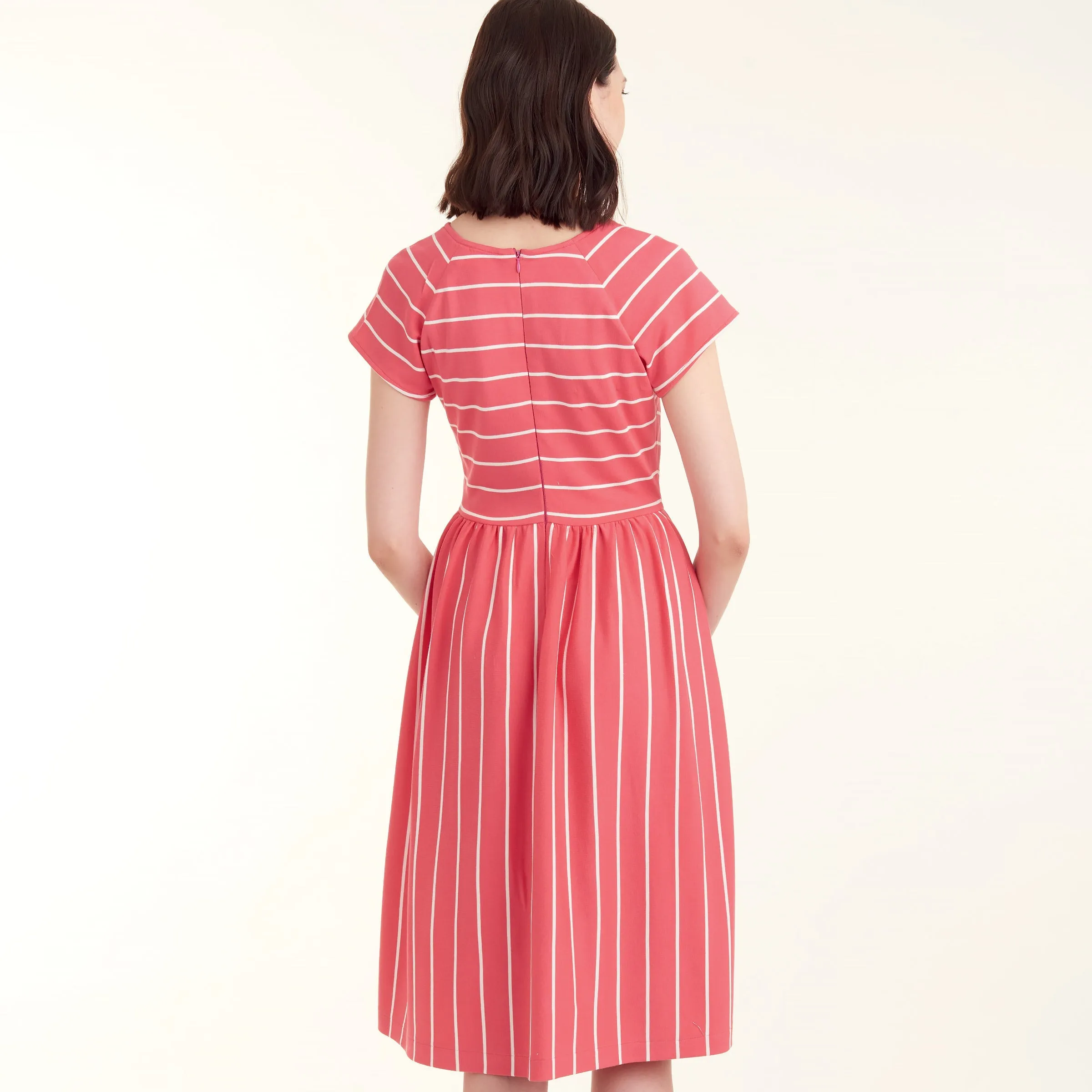 Simplicity Pattern 9136 Misses' Dress