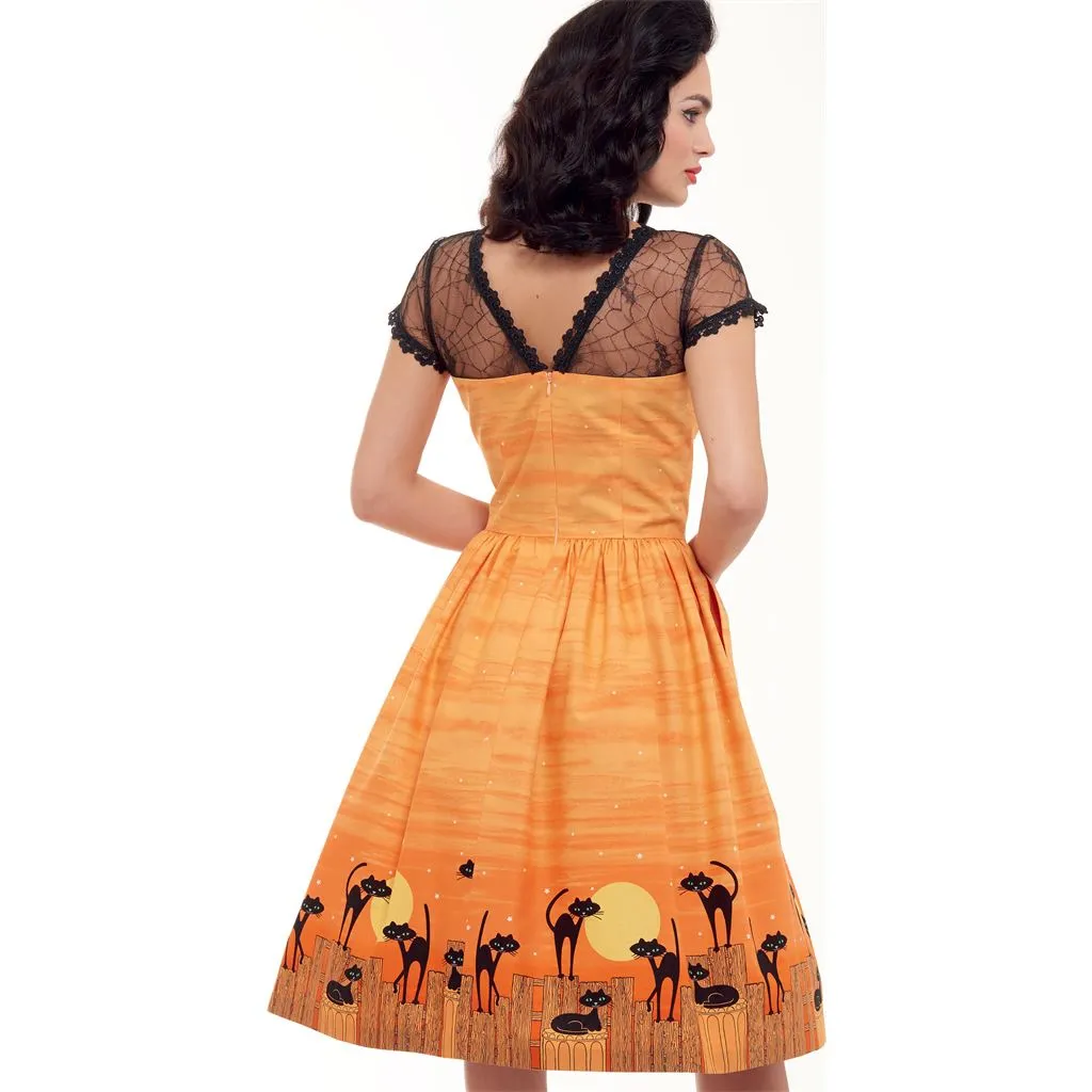 Simplicity Sewing Pattern S8979 Misses' Classic Halloween Costume