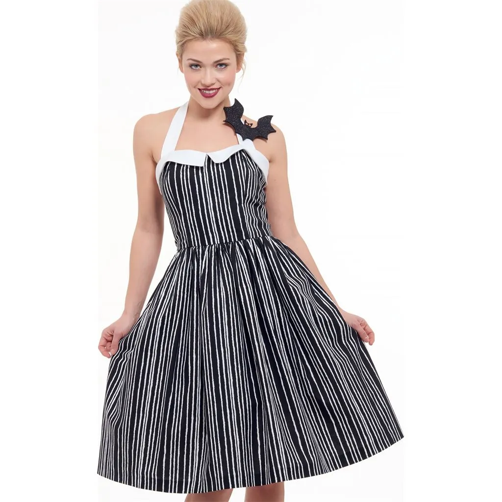 Simplicity Sewing Pattern S8979 Misses' Classic Halloween Costume